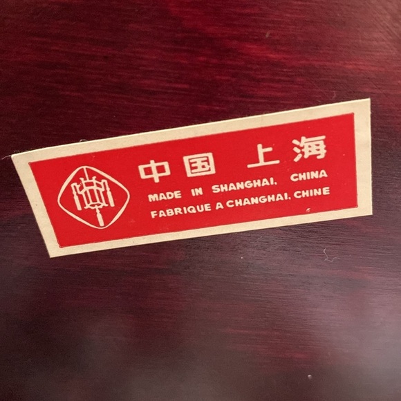 Vtg Oriental Wooden Jewelry Box Ornate Brass Carved Jade Inlaid w/ lock and key - Picture 10 of 16